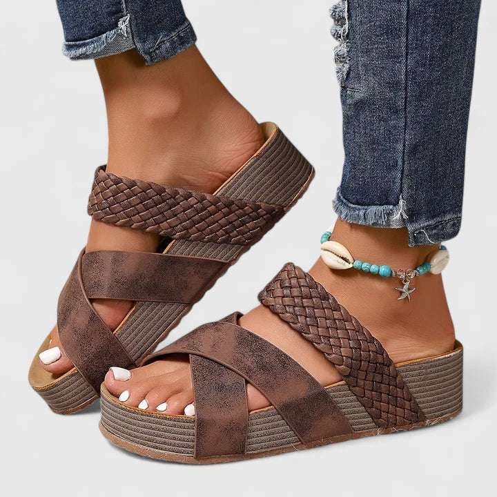 Danyzelle | Ortopediset Sandalit