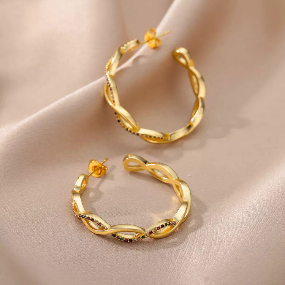 Julenyssa | Aalto Korvakorut 18K Kulta