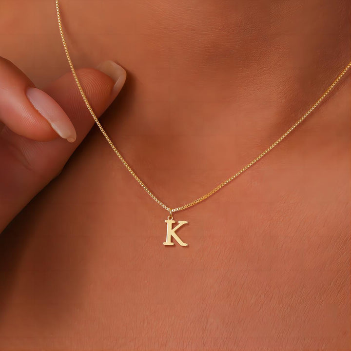 Enzhalynne | Kaulakoru Initaaleilla 18K Kulta